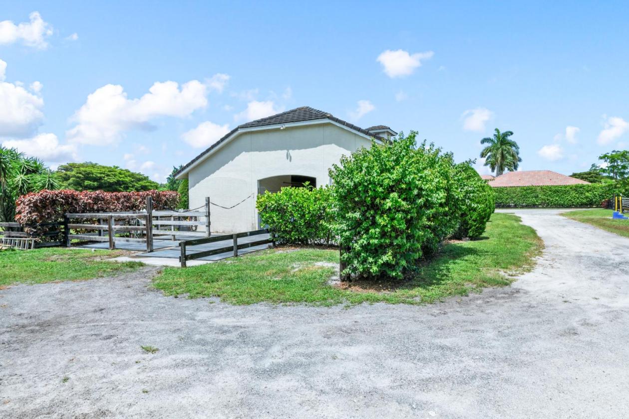 2.6 acre farm on Rolling Rock - photo 23