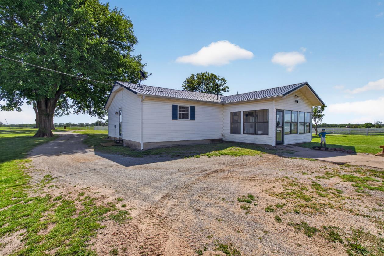 Premier Oklahoma Ranch - photo 15
