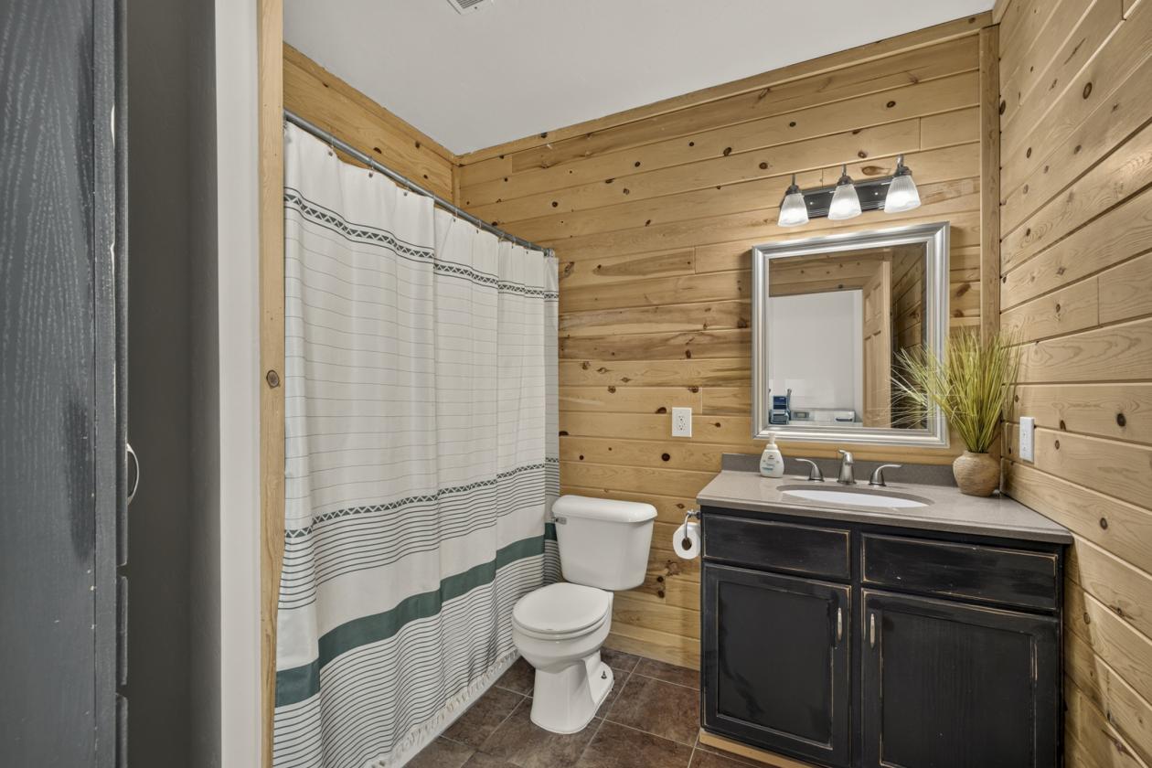 Quiet serenity in a convenient location!!! - photo 15