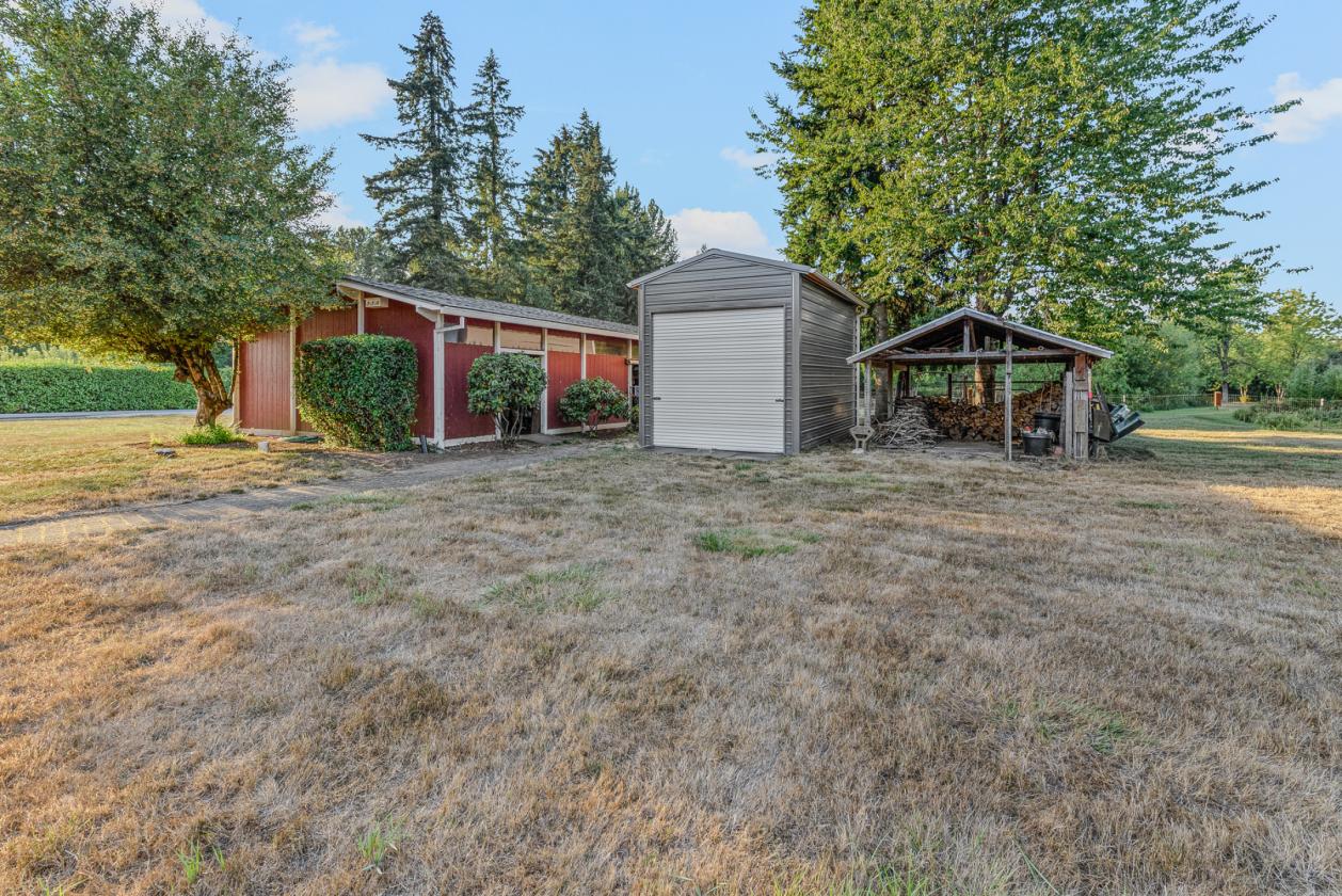 5 Ac Horse Property w/3.5 Stall Barn & Lovely Home - photo 14