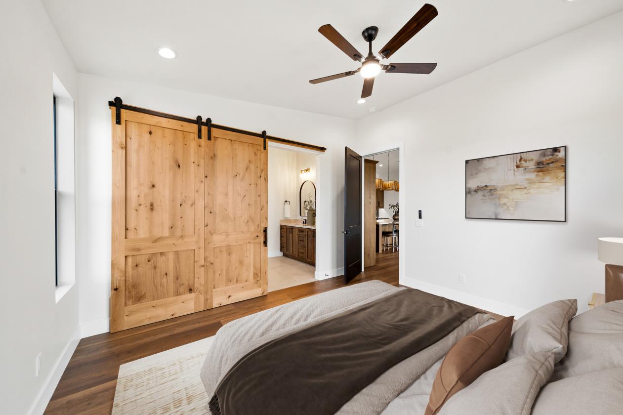 Brand New Build with Panoramic Views - photo 14