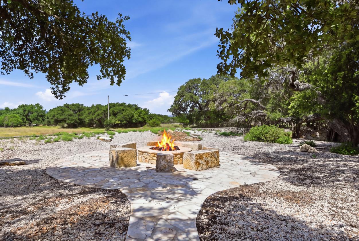Home-Business! Hill Country Horse Home 5.79 Acres - photo 27