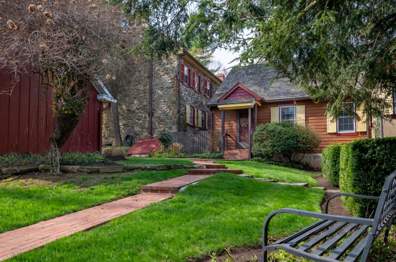 Timeless Colonial Charm - photo 6