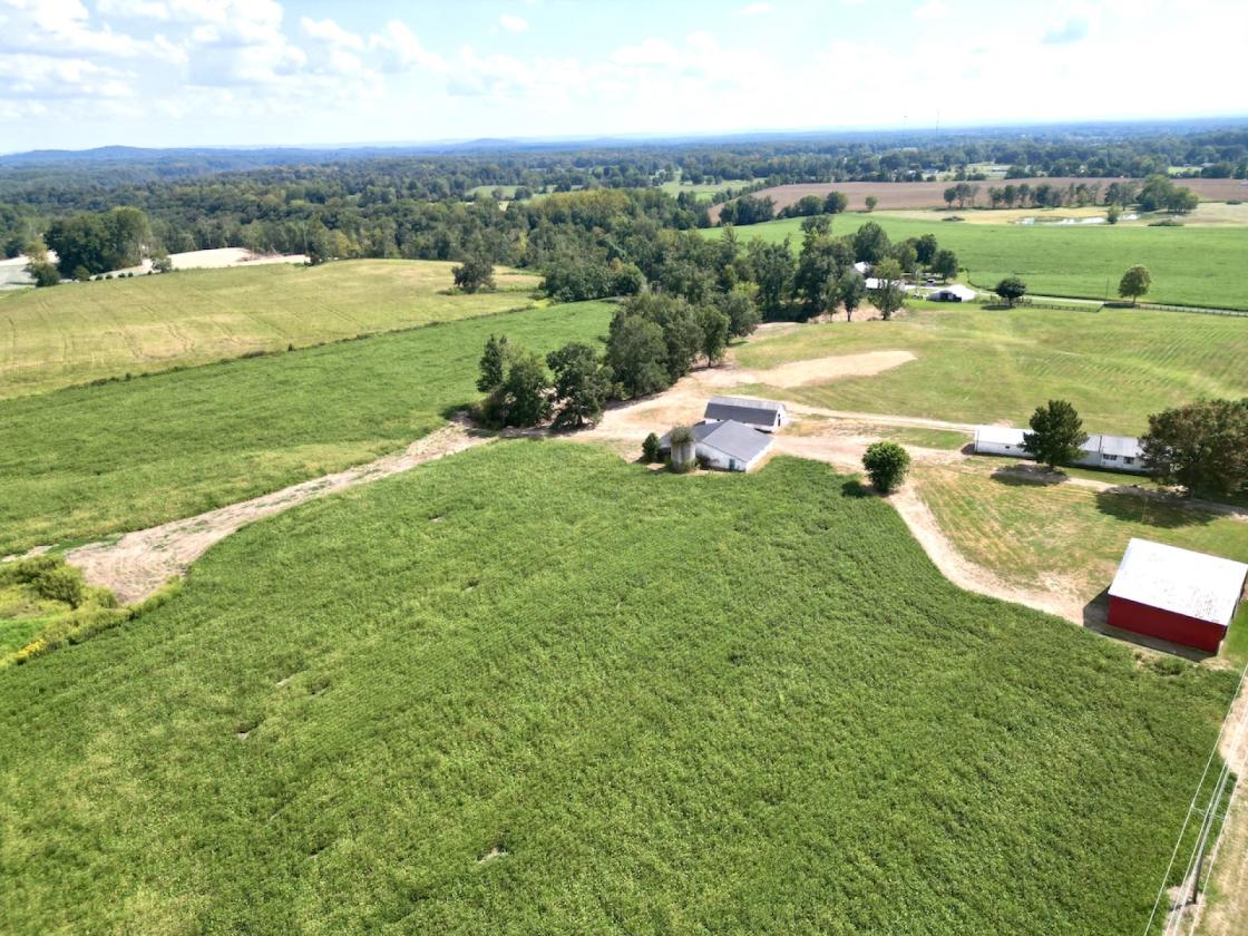 Country Farmstead Near Lake Cumberland! - photo 18