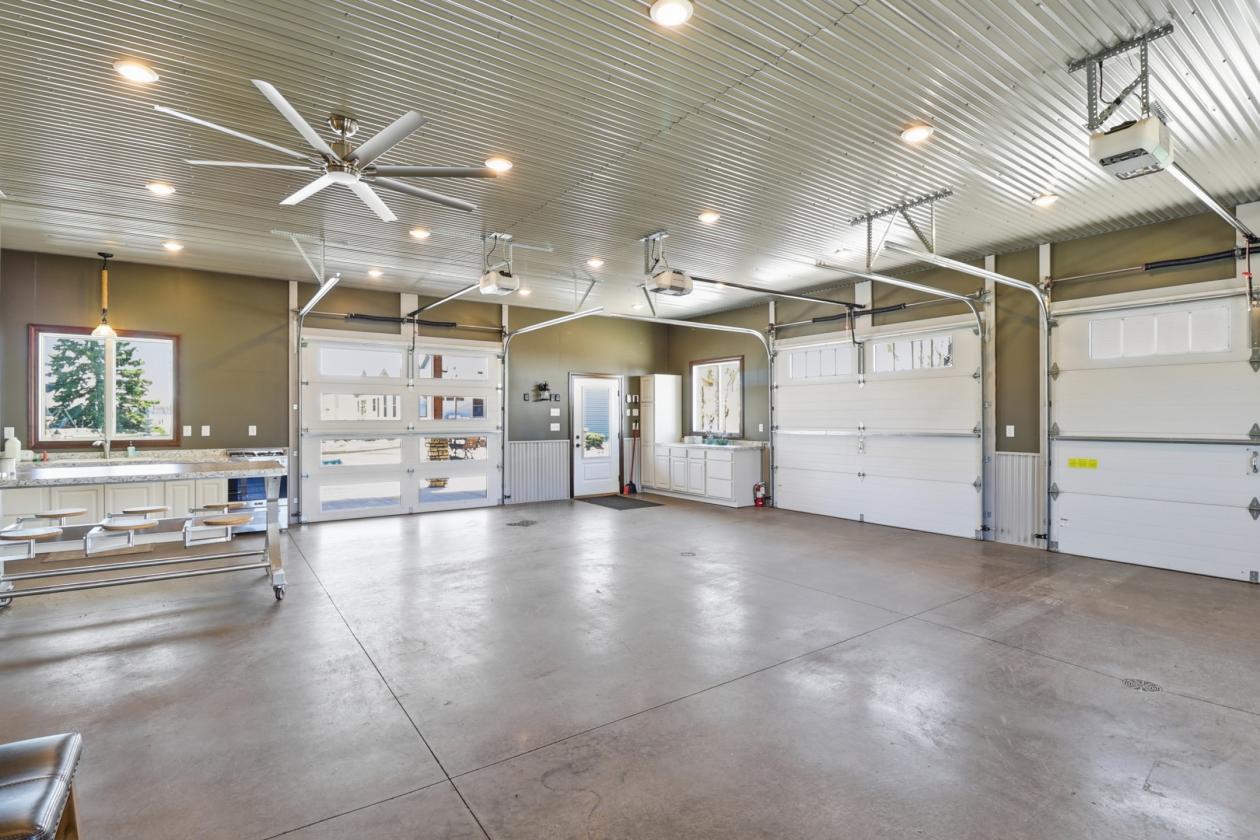 Custom Country Estate - photo 14