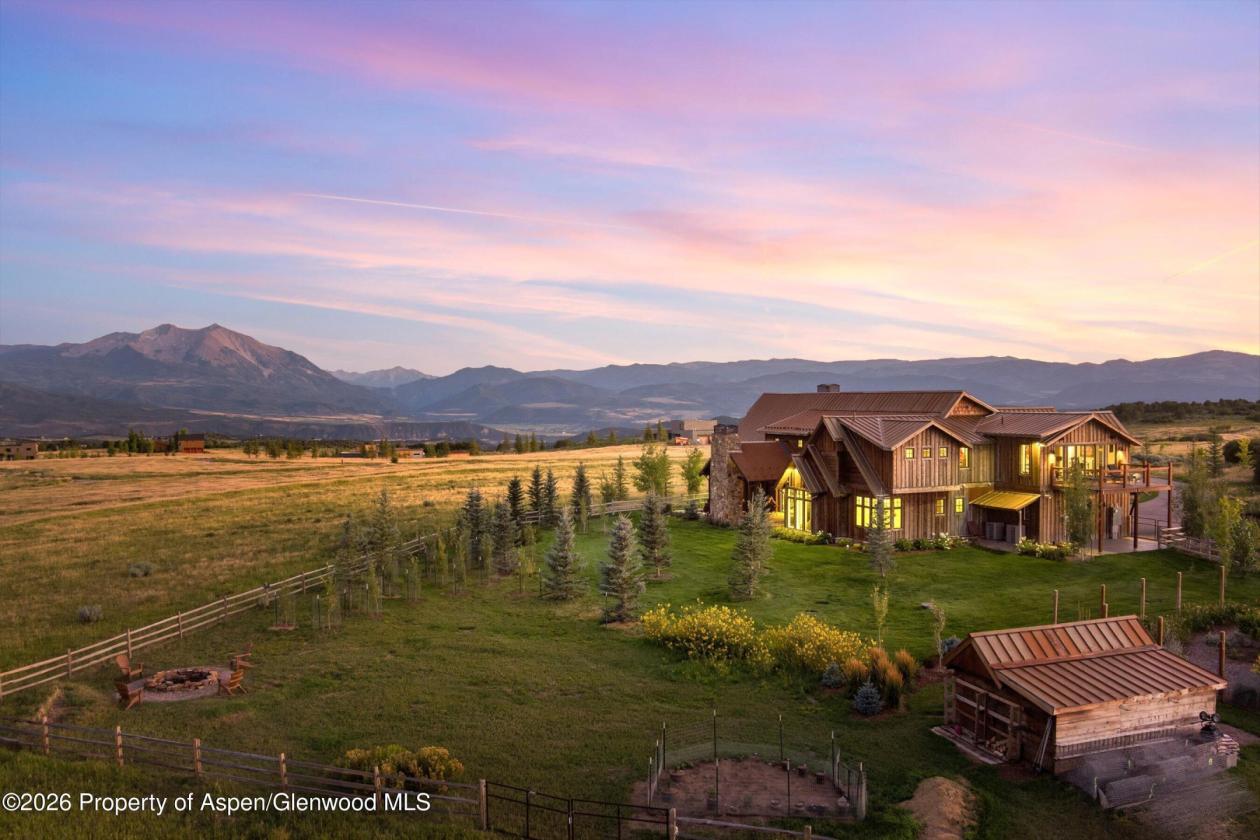 Four Peaks Lookout — Ranch at Coulter Creek - photo 3