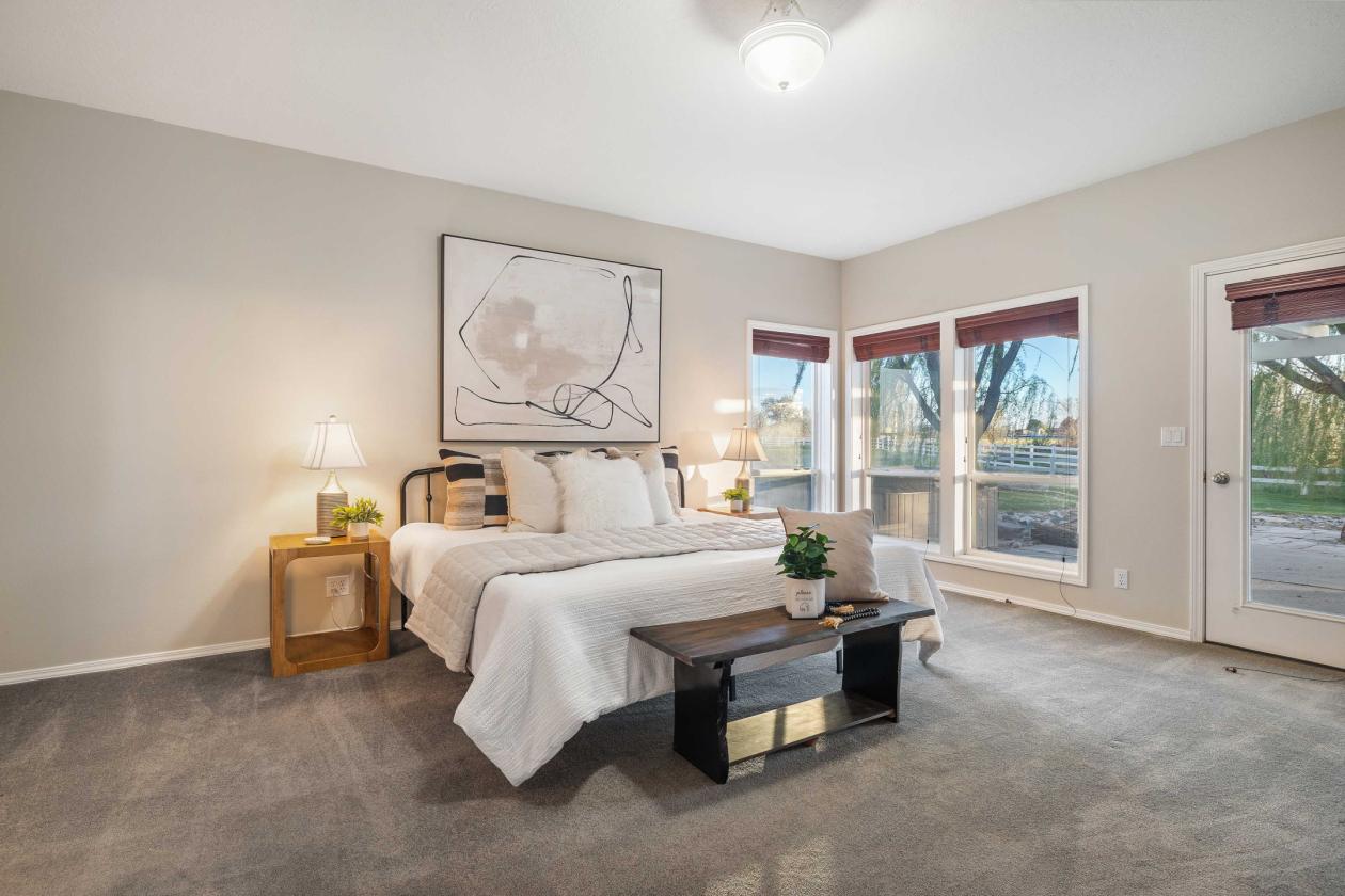 Equestrian Paradise featuring indoor riding arena - photo 13