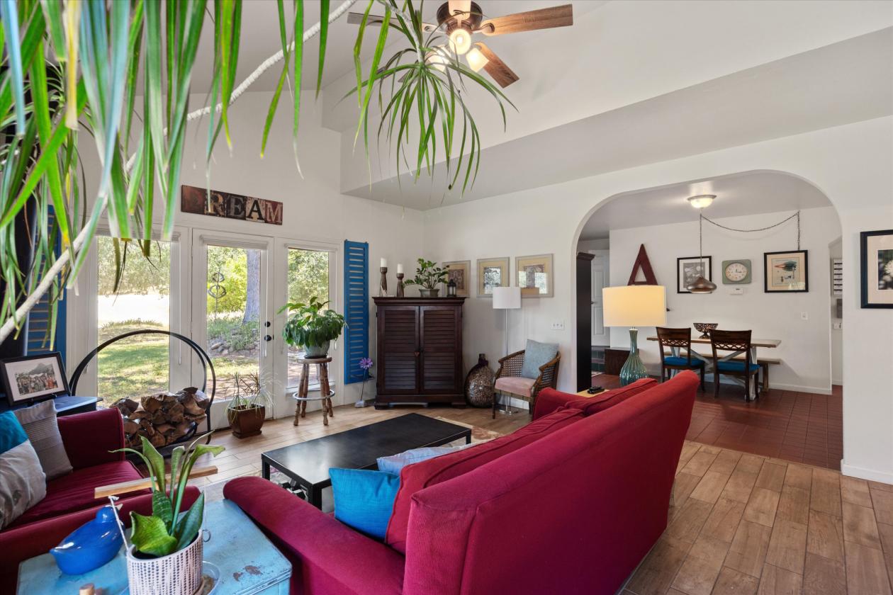 Charming Home on 12 Acres - photo 16