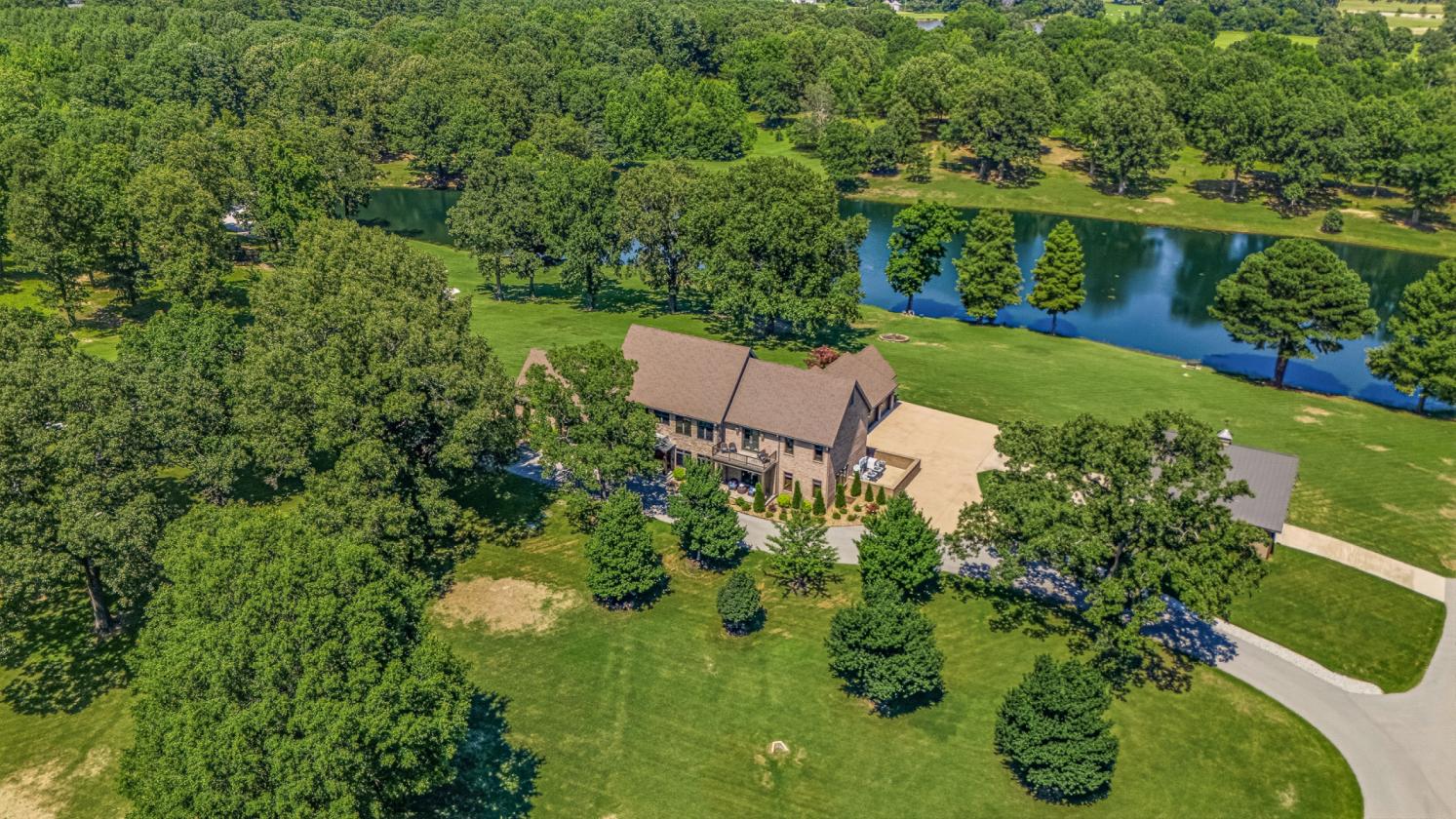 Modern Rustic Estate with Lake, Trails & Barn - photo 22