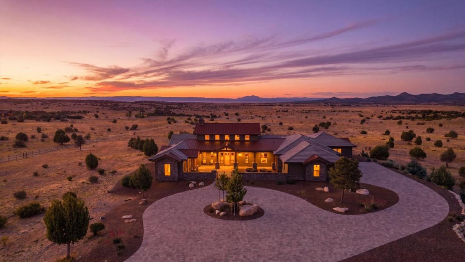 Remarkable Luxury Ranch on 38 Acres - photo 1