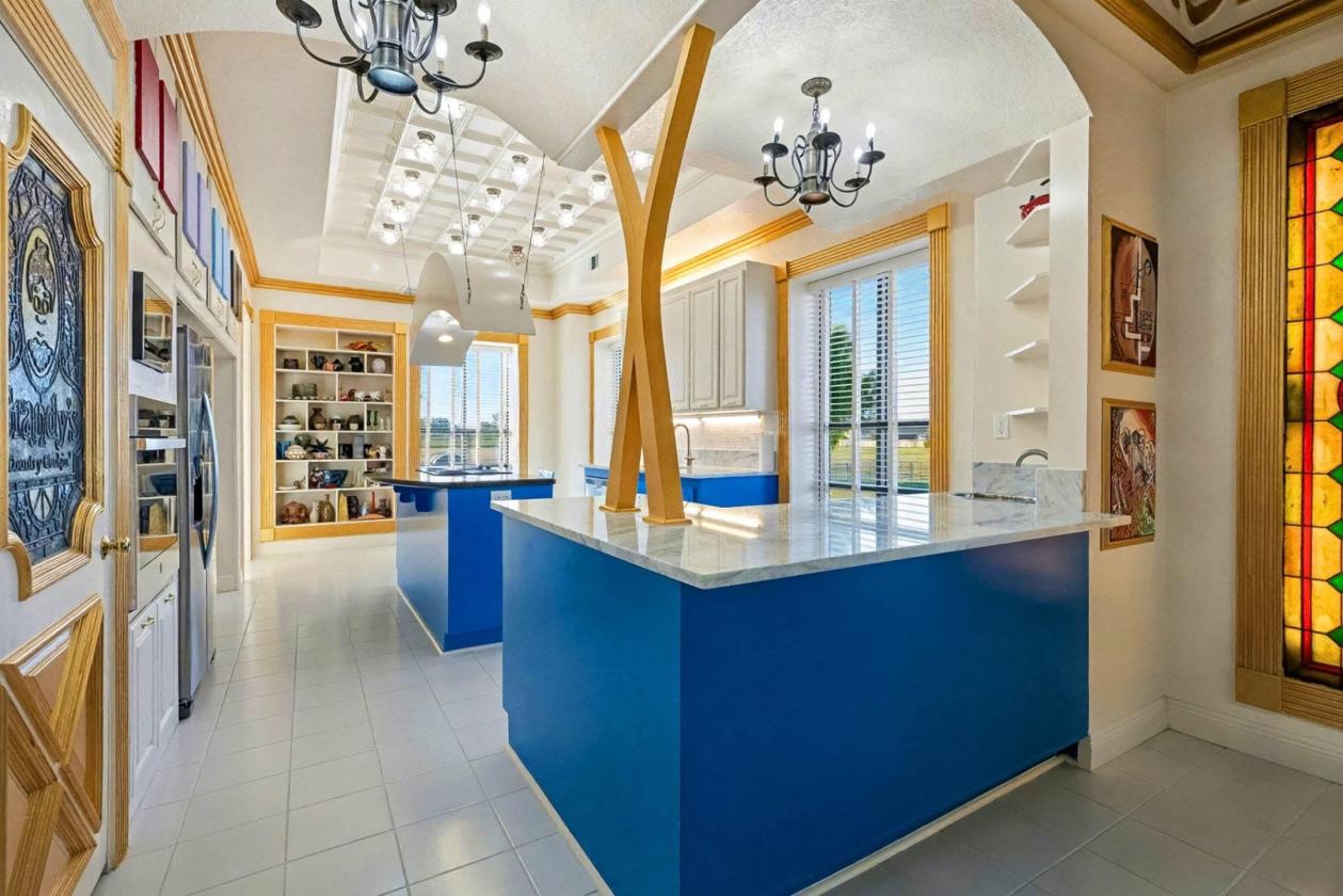 30 Acre Luxury Equestrian Estate | 8,100 SF Home - photo 19