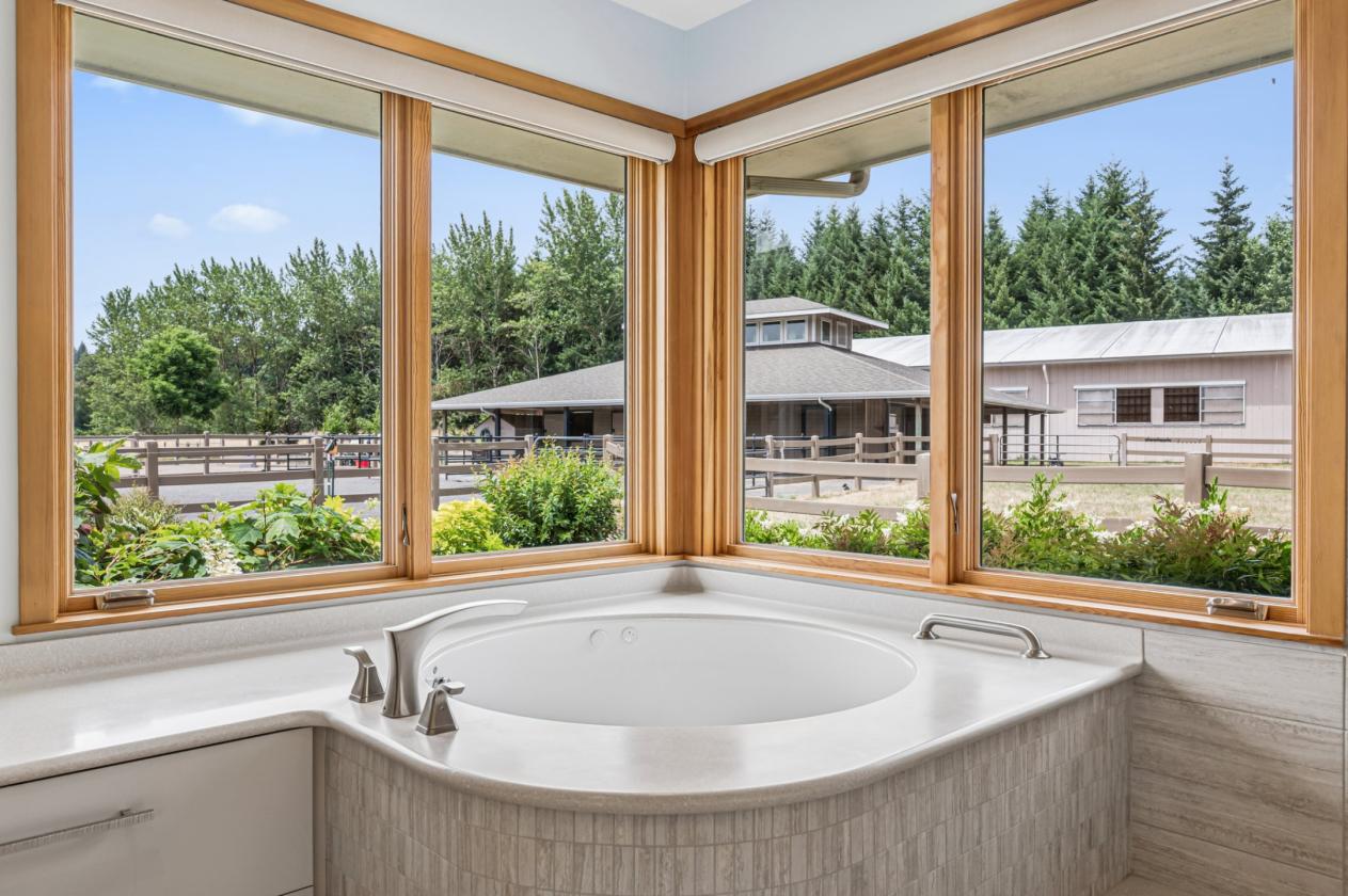 Dragonfly Farm - Upscale, Thoughtful 5+acre Estate - photo 16