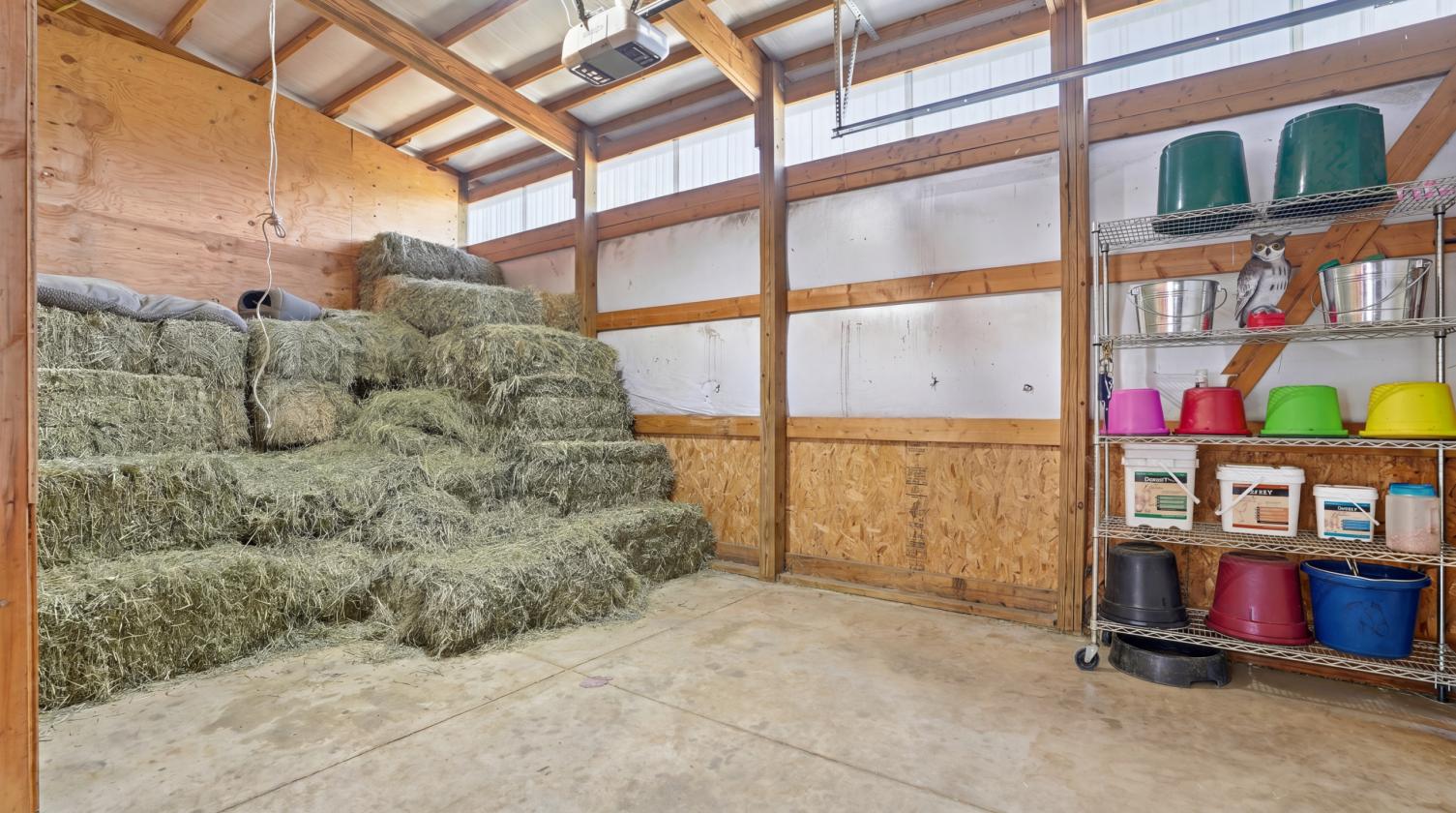 Amazing horse property - photo 29