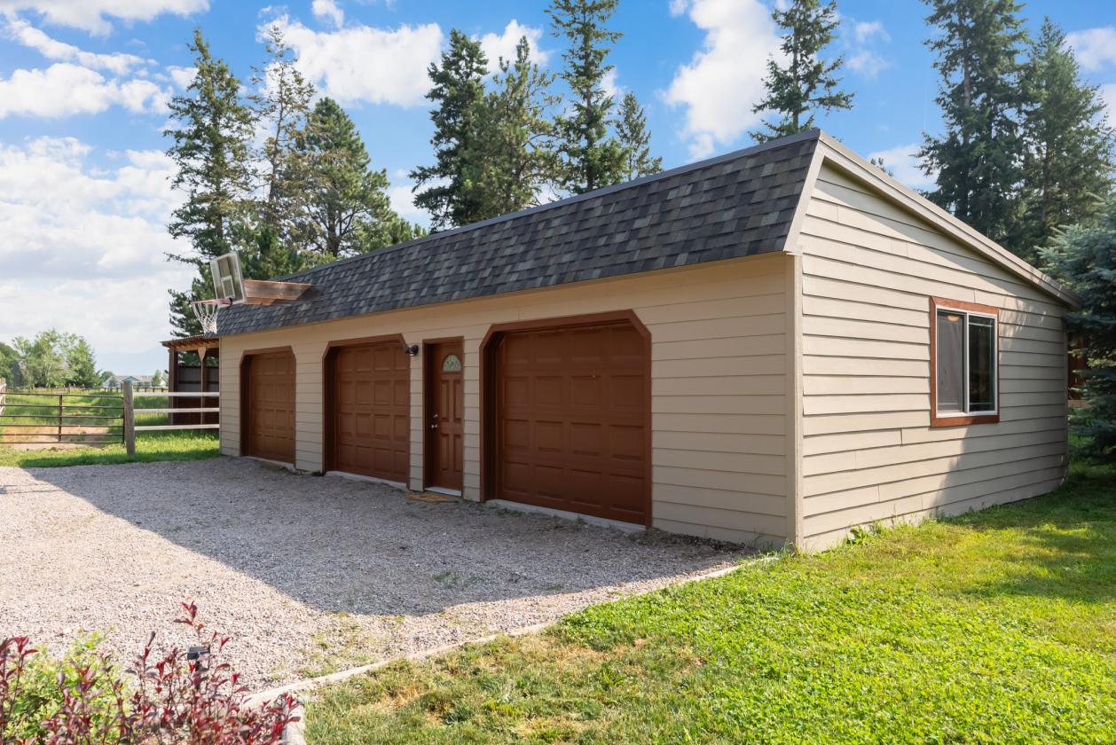 Horse Ranch Near Glacier National Park | Mountain Views! - photo 24