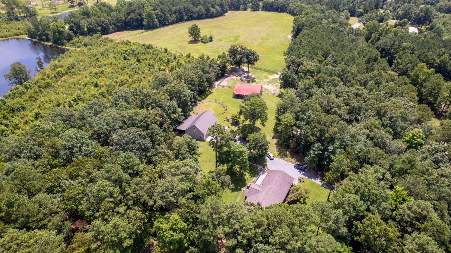 Horse Property for sale.