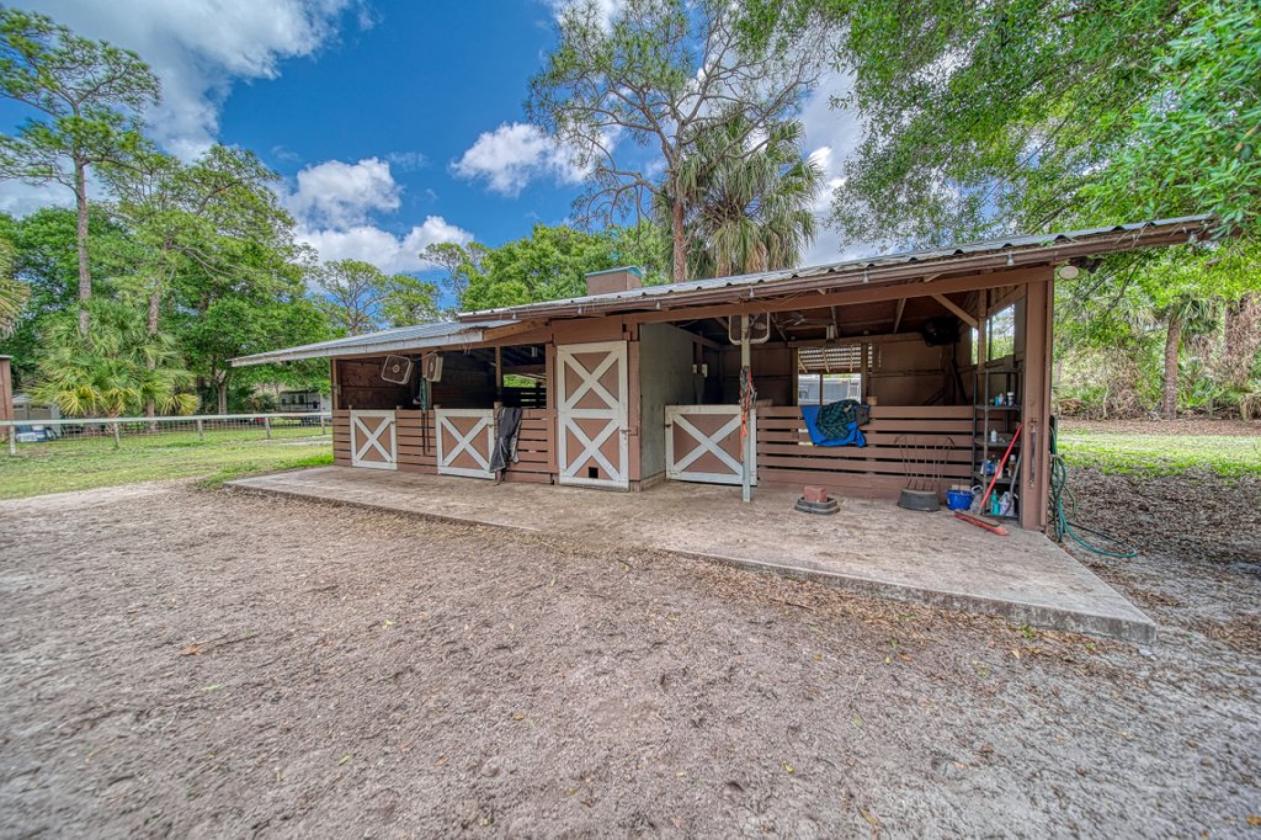 Palm City Farms: 5 Acres Near Scenic Riding Trails - photo 5