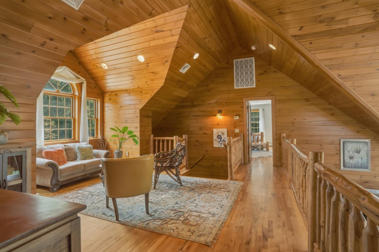 Iconic Hudson Valley Estate - photo 19