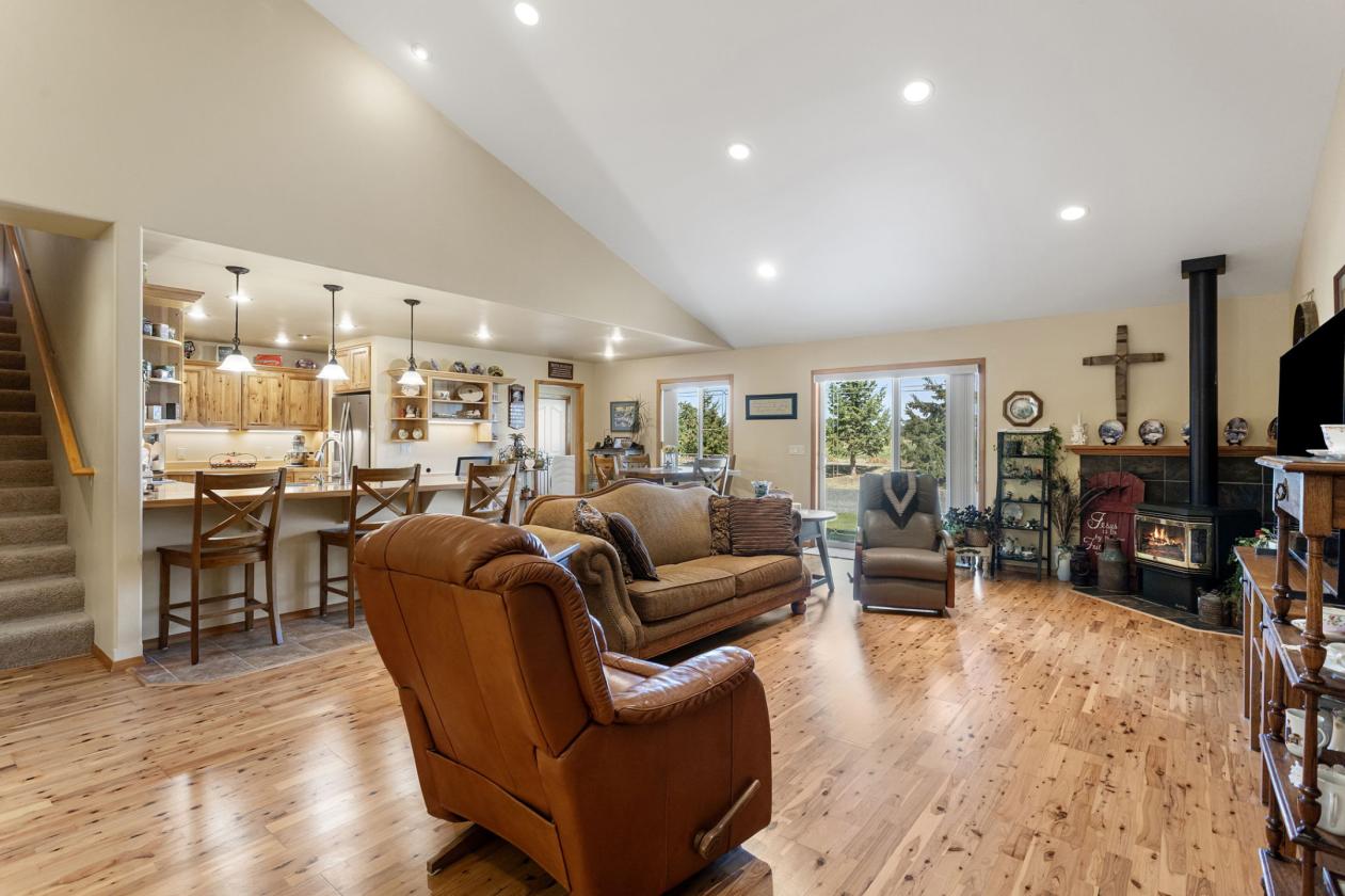 CENTRAL WASHINGTON EQUESTRIAN ESTATE - photo 11