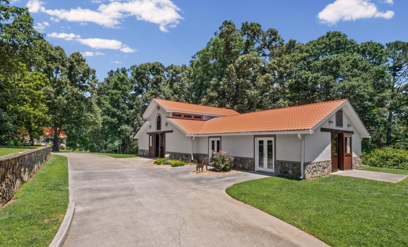 Country Estate, Minutes from Downtown - photo 15