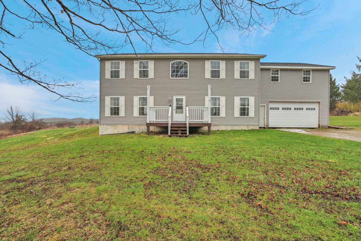 Horse Property for sale.