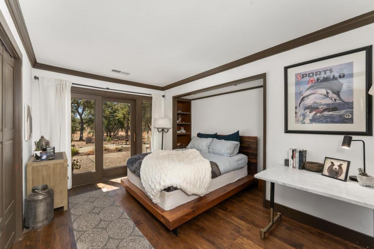10-Acre Ranch in Equestrian Community - photo 17