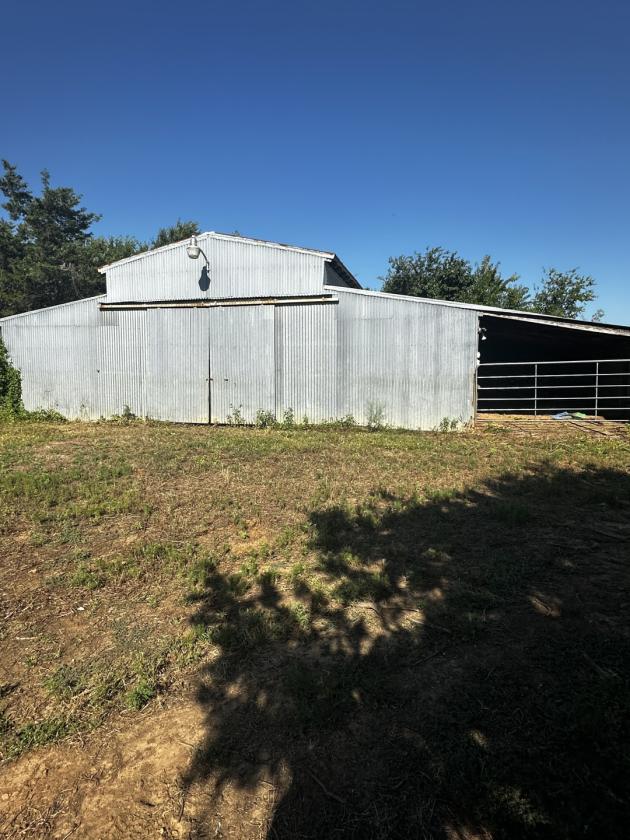 Custom built 1990 Ranch Style Home - Horse Barn - photo 23