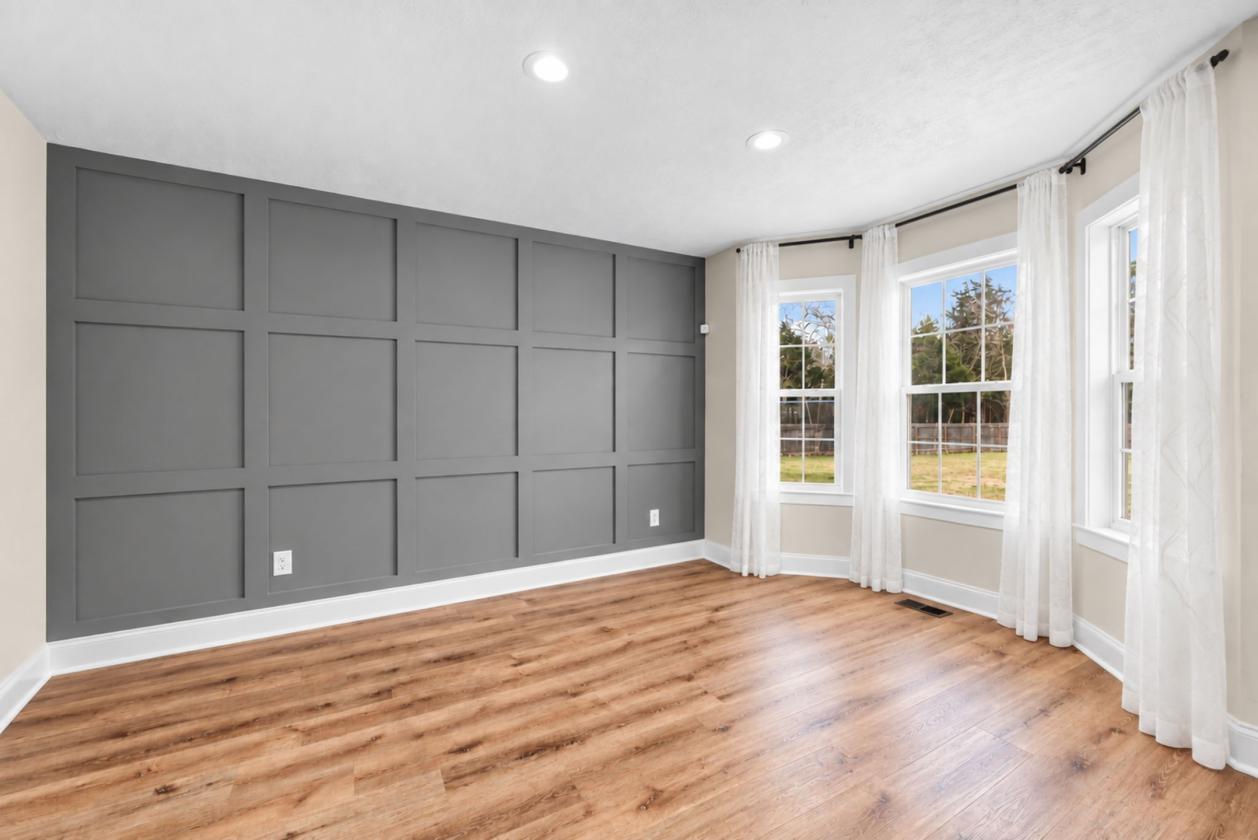 Peaceful 10 Acres/Renovated Home - photo 9