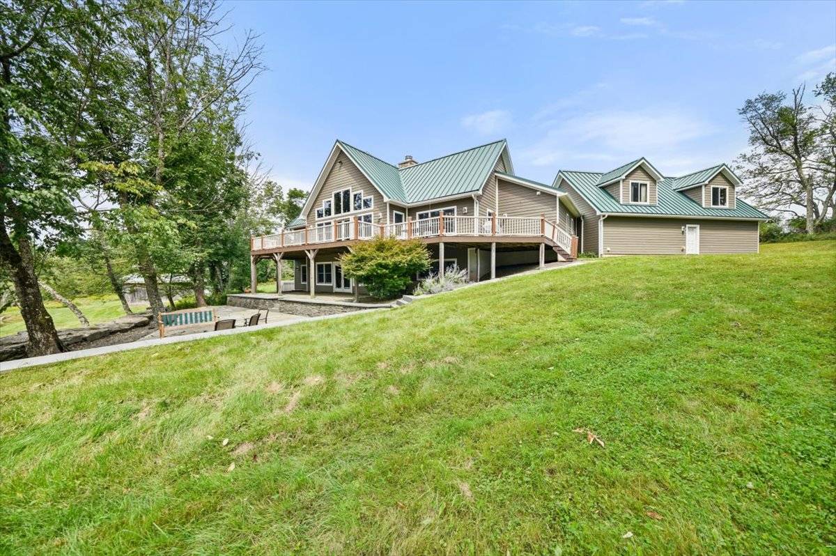 Pocono Mountains Lodge- Pending - photo 18