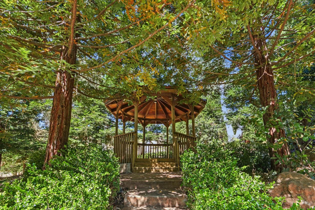 Multigenerational 20 Acre Horse Property Awaits - photo 21