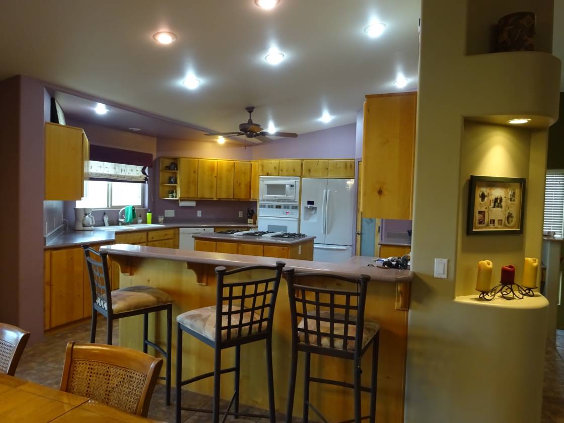 Beautiful 2.28 AC irrigated horse property, 3112 SqFt, walk to