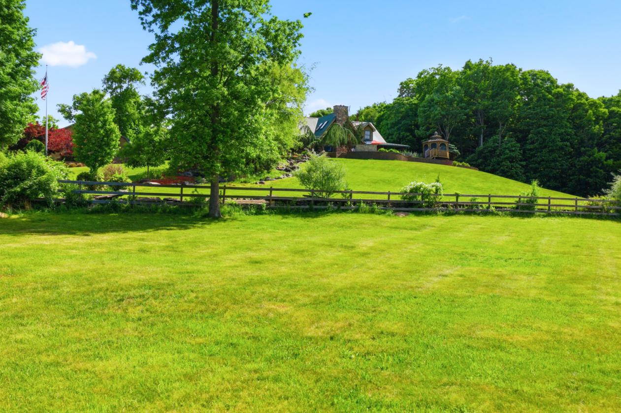 Iconic Hudson Valley Estate - photo 11
