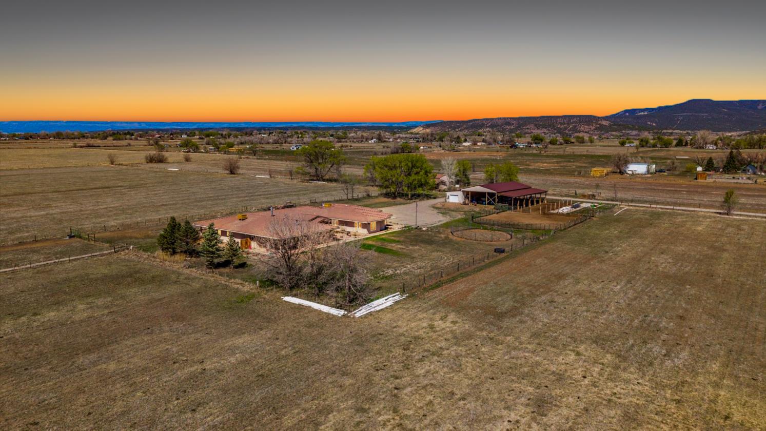 Expansive acreage, iconic views on Rogers Mesa! - photo 3