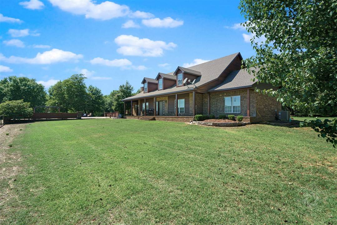 Breathtaking 40 acre Ranch! Sallisaw, Sequoyah County, Oklahoma