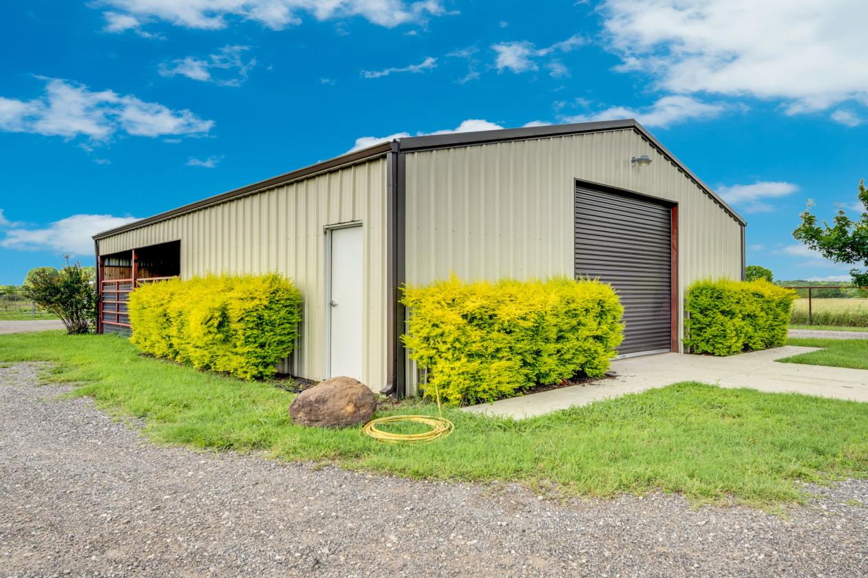 Turn Key Horse Property with Home and Pool - photo 23