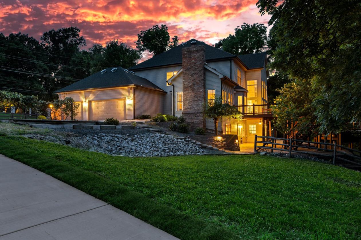 One-of-a-kind, GATED, EQUESTRIAN PROPERTY! - photo 15