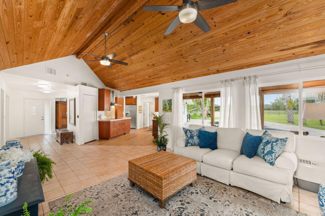 8 Acre Horse Property - photo 11