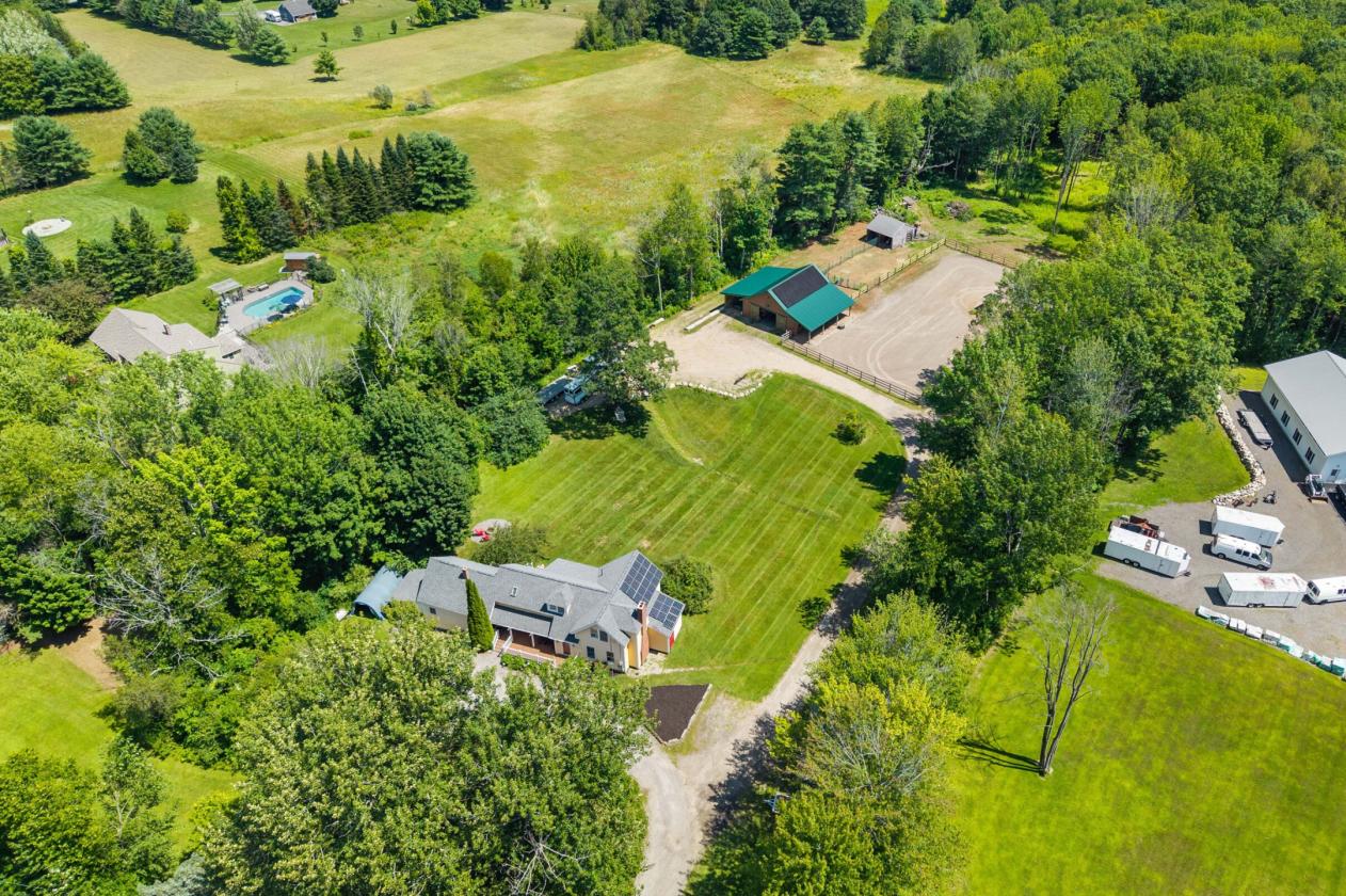 ENERGY EFFICIENT EQUESTRIAN HOMESTEAD - photo 23