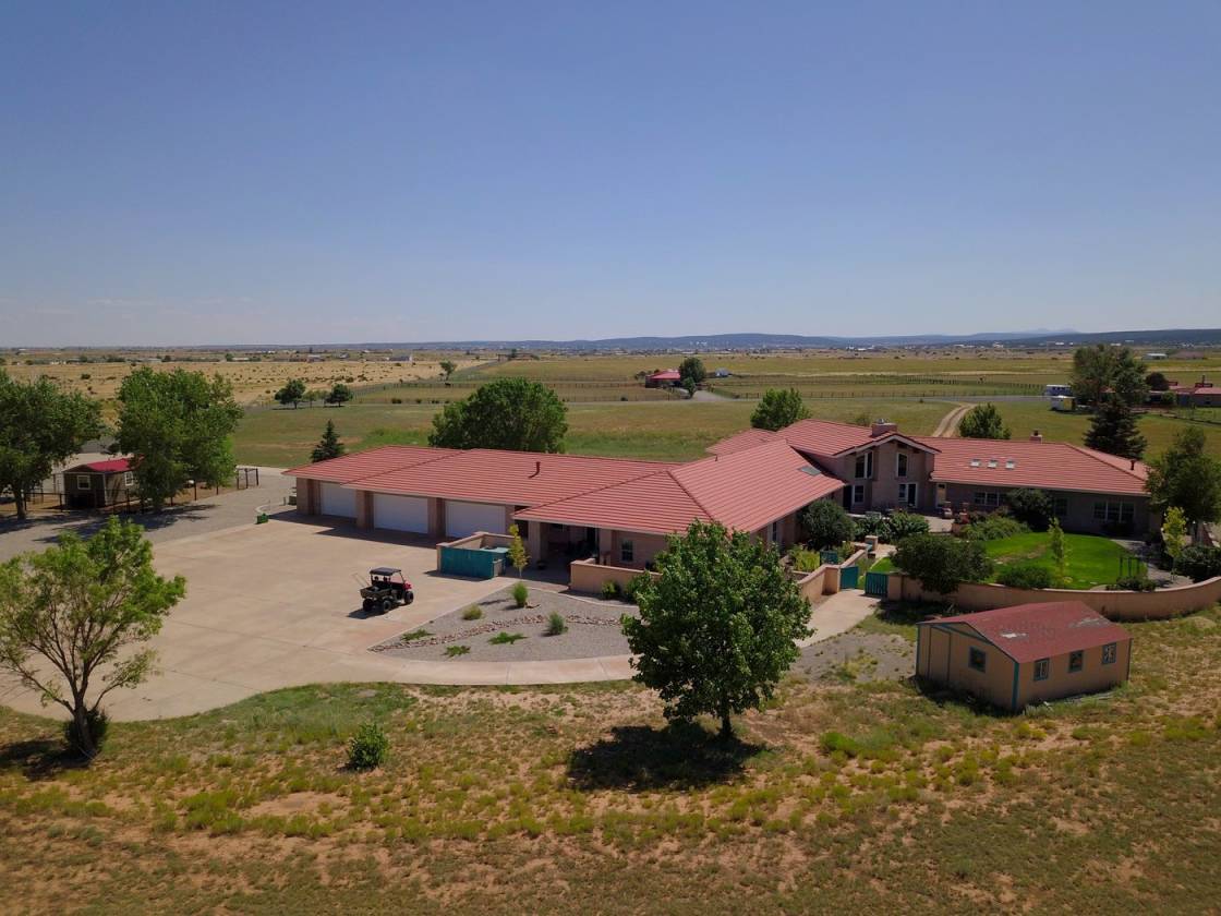 Exquisite Equestrian Estate "Hacienda De Caballo" Edgewood, Santa