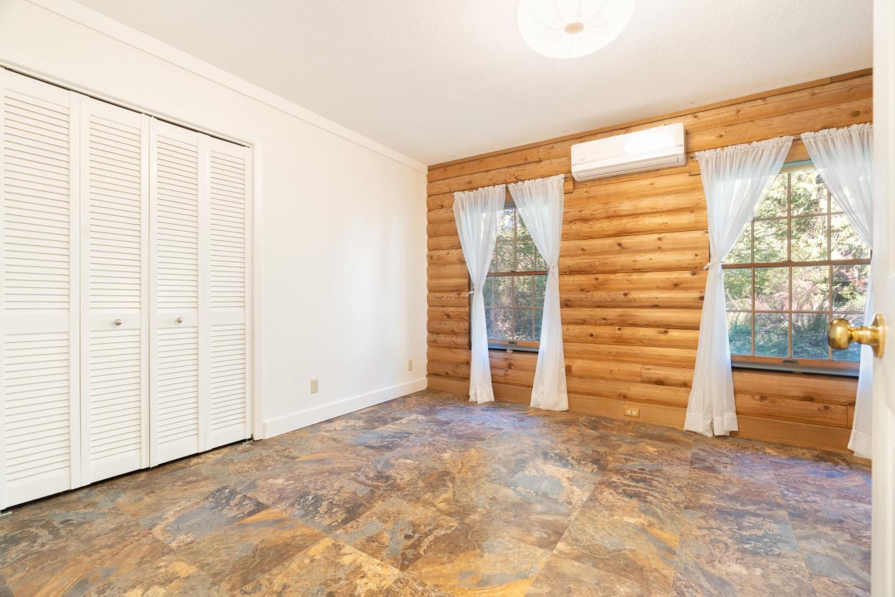 11.62-Acre Mt. Hood Equestrian Retreat - photo 10