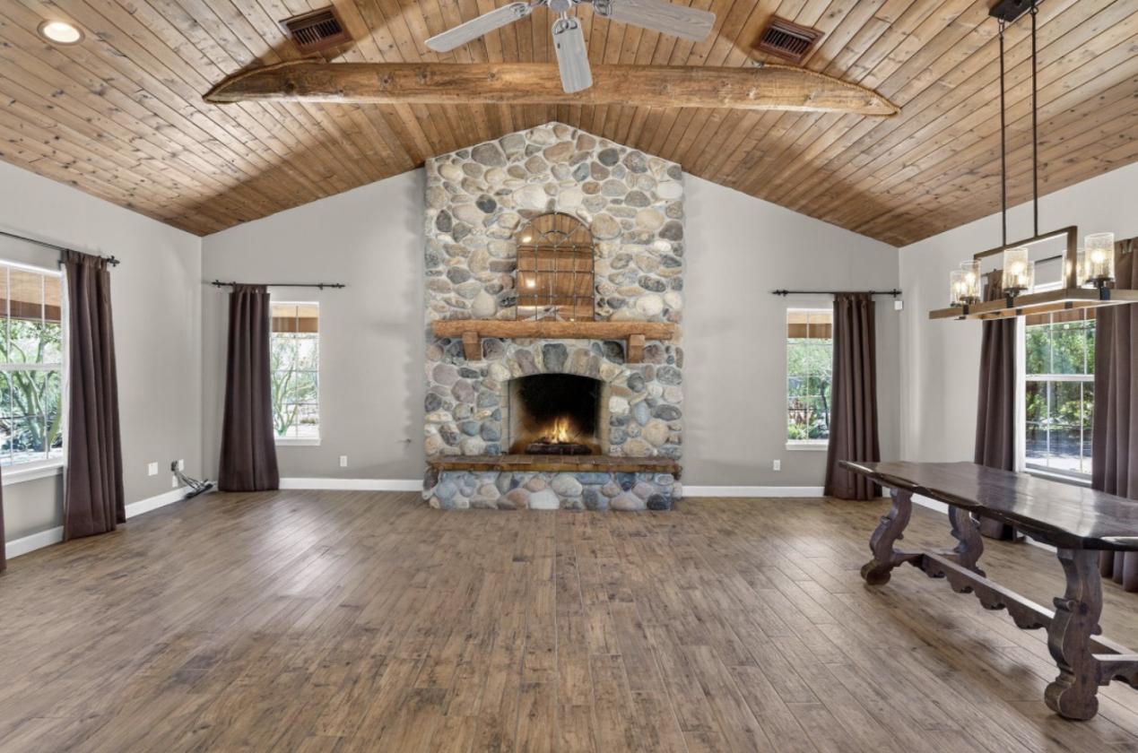 Income producing equestrian ranch on 10 acres - photo 21