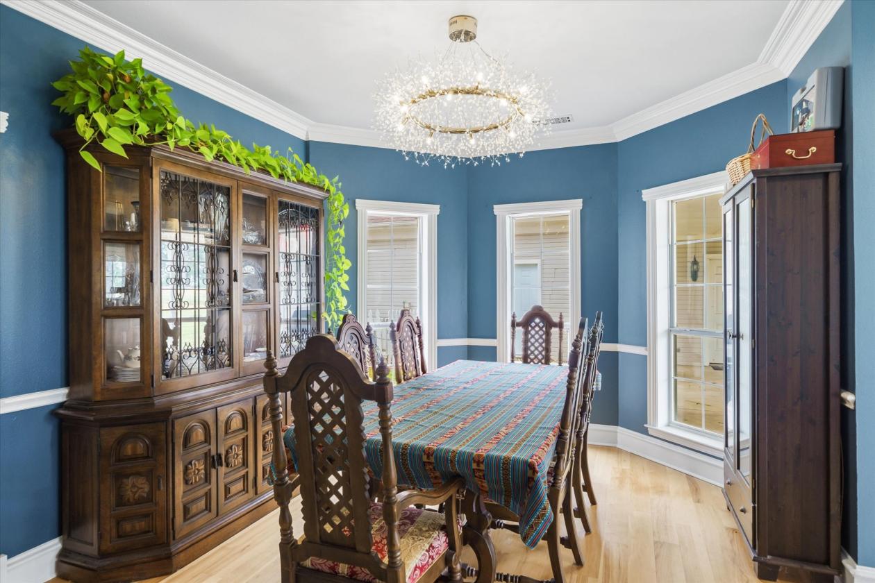 Extraordinary Multi-Generational Estate - photo 13