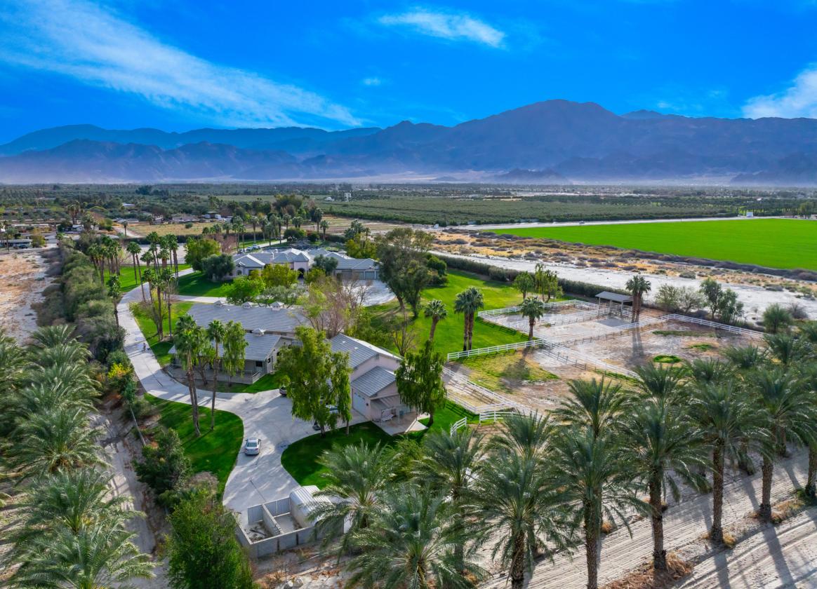 Beautiful equestrian compound on 9.29 acres - photo 30