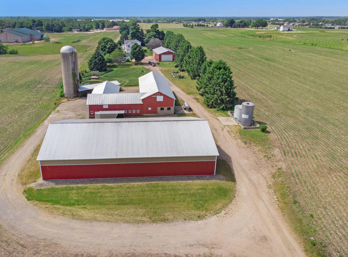 Horse ranch For Sale in SW Michigan Edwardsburg, Cass County, Michigan