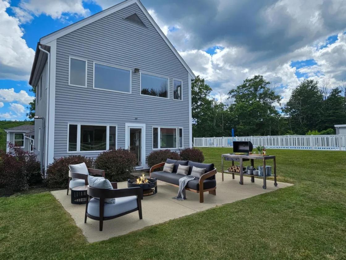 Turnkey Horse Property With Extra Amenities - photo 3