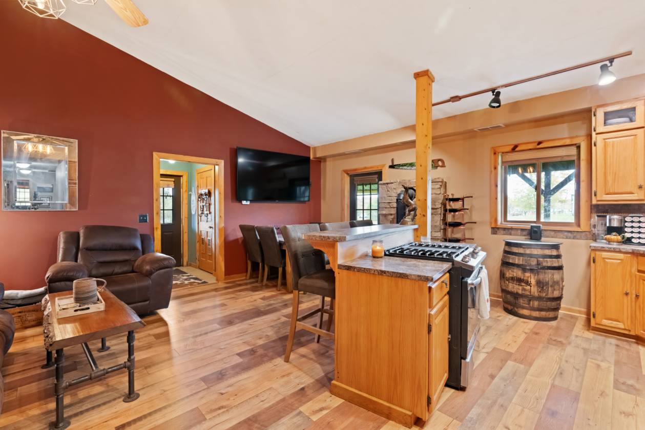 16.59 Acre Equestrian Estate - photo 3
