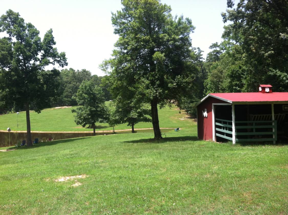 Executive gentlemans horse farm near Lake and Hot Springs Track Mount