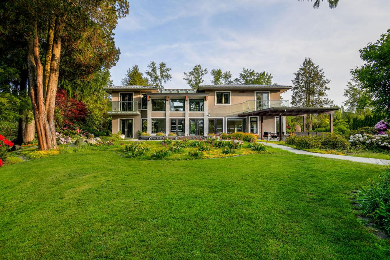Luxury legacy estate on park-like 4.64 acres - photo 17