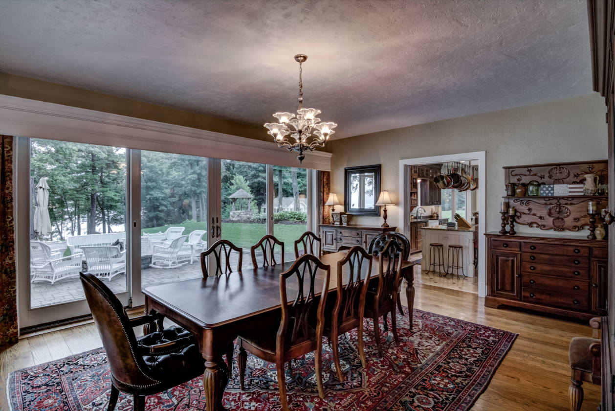 PRICE REDUCED!Luxury, ONEOFAKIND, estate!! 28+ acres on Beautiful