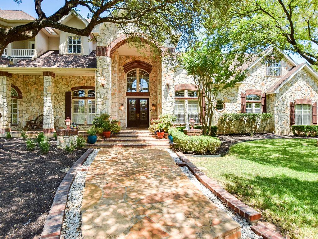 8040 Rolling Acres Trail FAIR OAKS RANCH Fair Oaks Ranch, Kendall