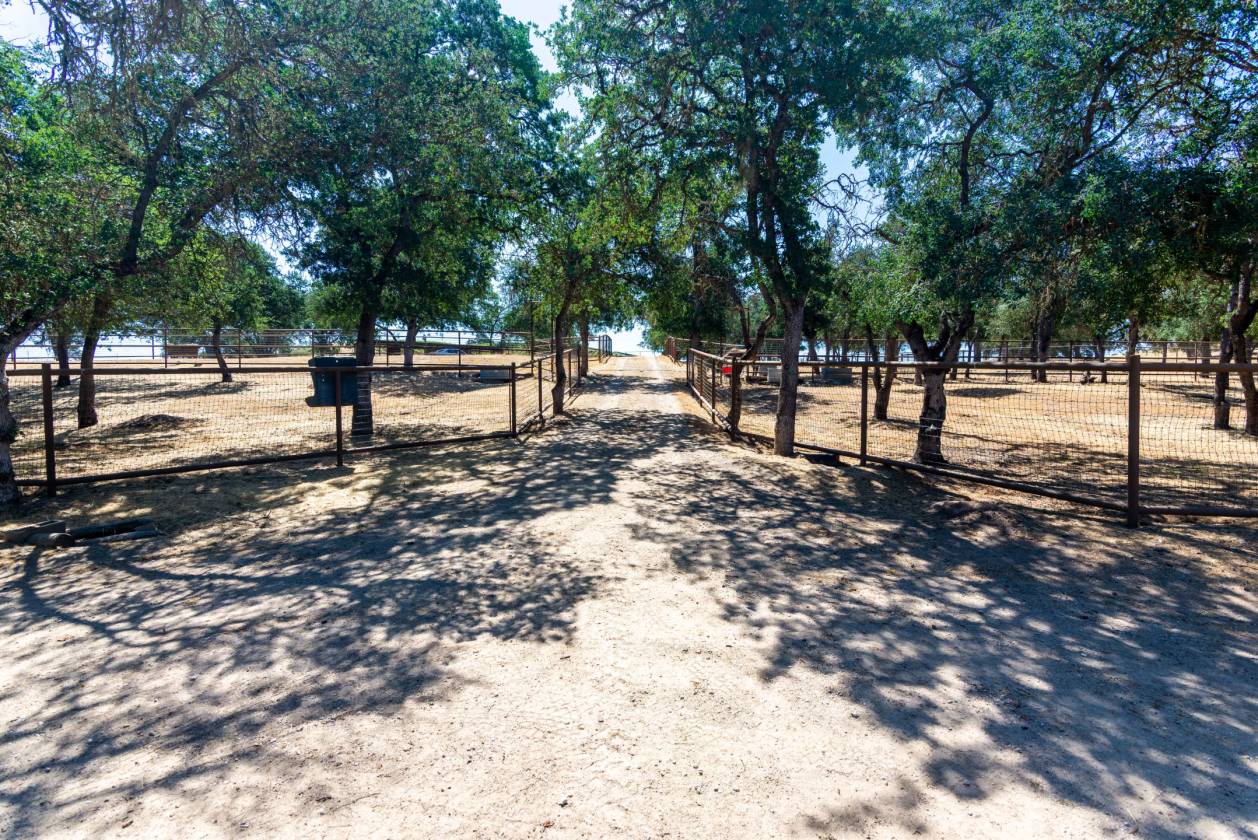 Beautiful Horse Ranch + Vacation Rentals Paso Robles, San Luis Obispo County, California